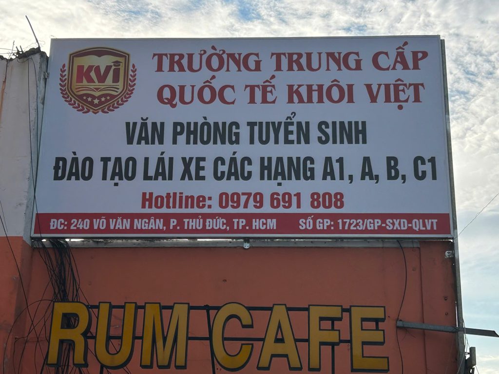 Đào Tạo Lái Xe trường lái khôi việt